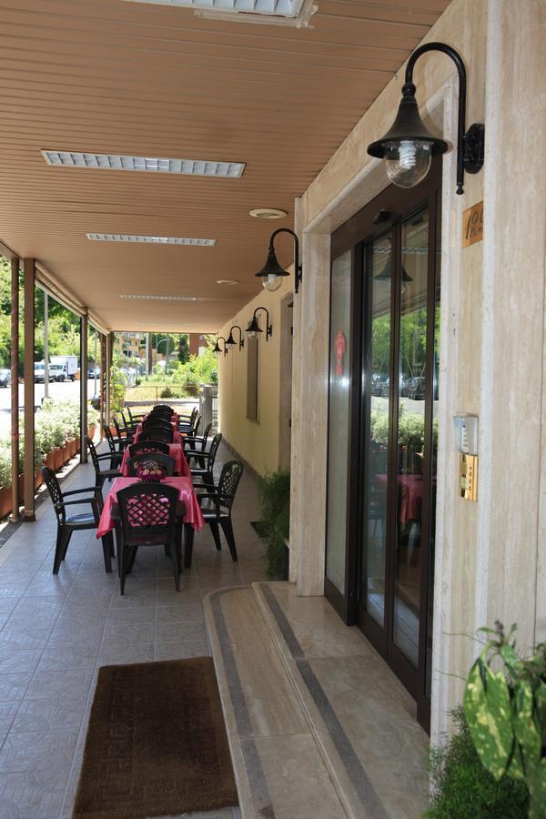 Hotel Ludovici Fiuggi Bagian luar foto