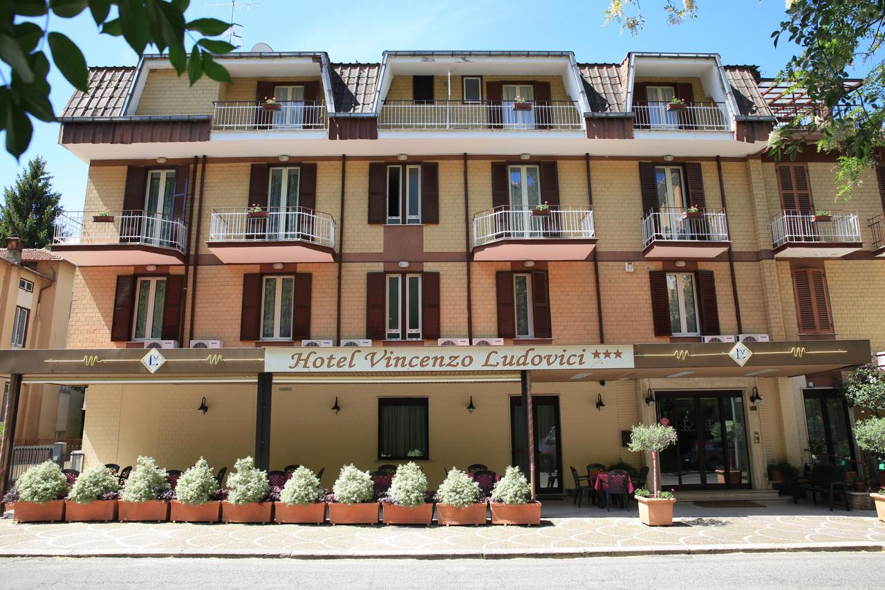 Hotel Ludovici Fiuggi Bagian luar foto