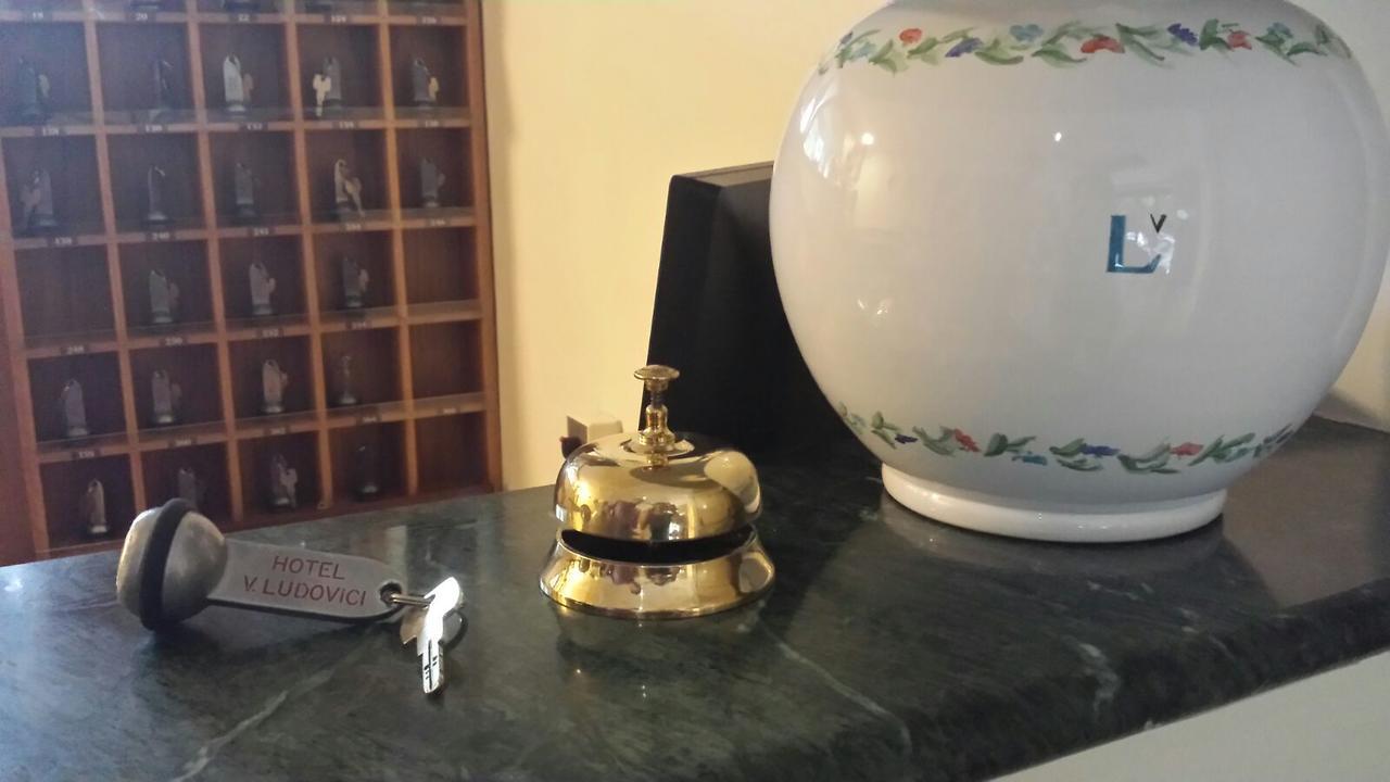Hotel Ludovici Fiuggi Bagian luar foto